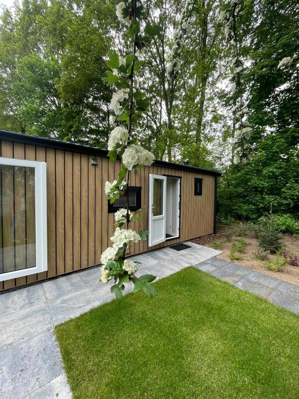 Camping De Vinkenkamp Lieren Eksteriør billede